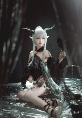 大胸女被c